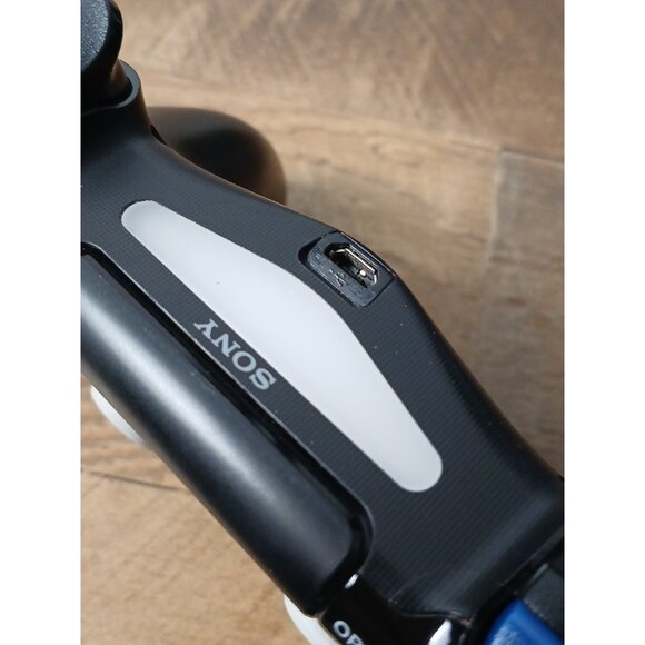 Sony PlayStation 4 PS4 Star Wars Darth Vader Limited Edition Controller - Tested - Picture 7 of 10